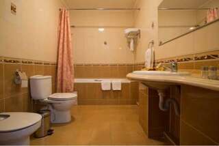 Гостиница Пирамида Бутик-отель Краснодар-0